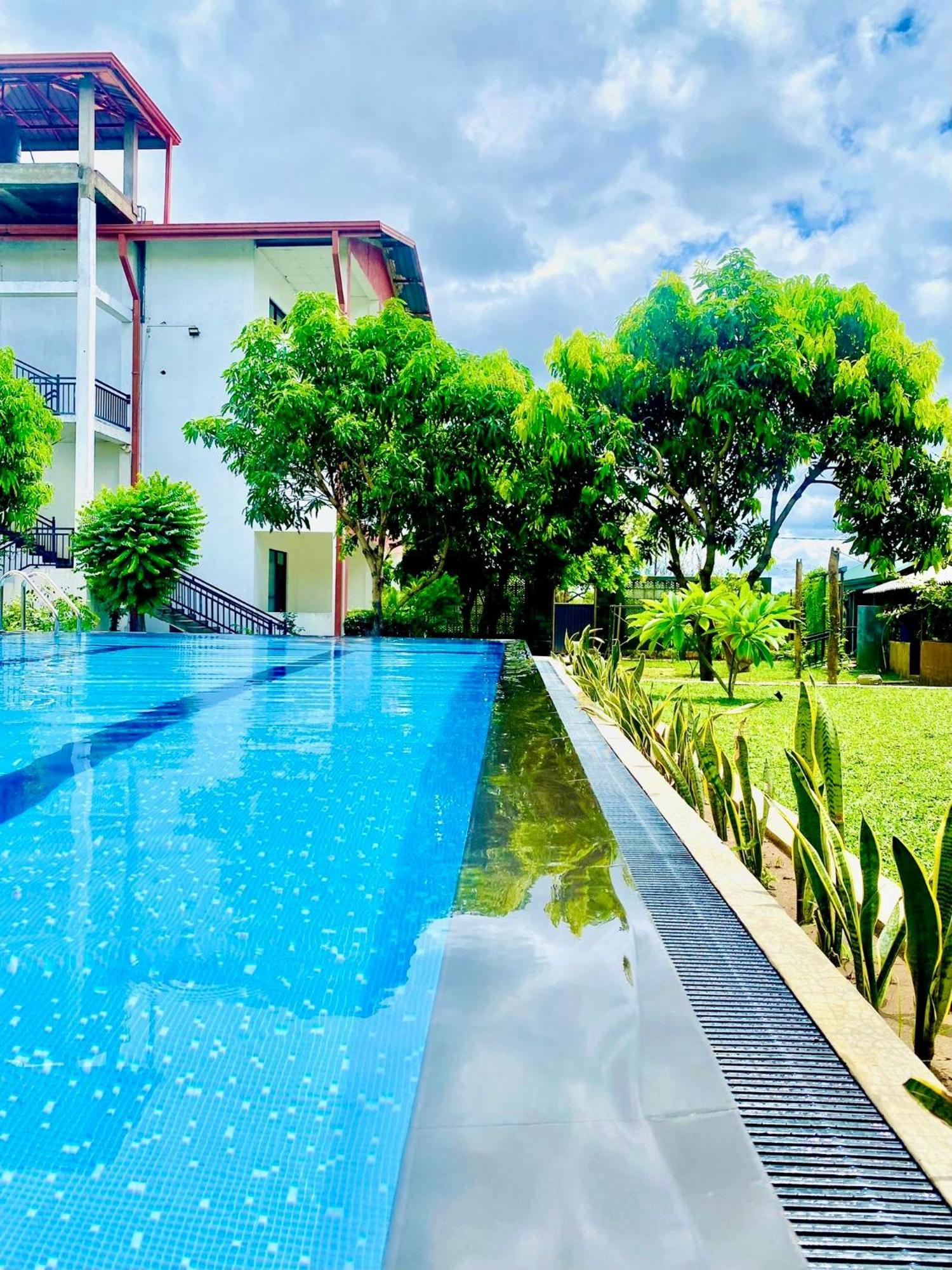 Organic Garden Resort Sigiriya Exterior photo